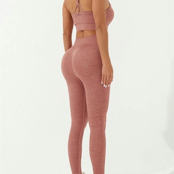 Women’s 2-Piece Workout Set - Picture 2 of 7